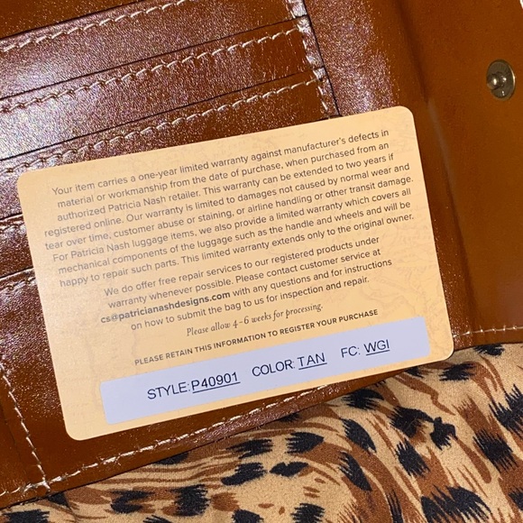 patricia nash reiti tan bifold wallet - Picture 6 of 9